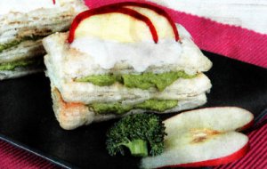 Закусочные пирожные с брынзой и брокколи